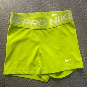 NEON NIKE PRO